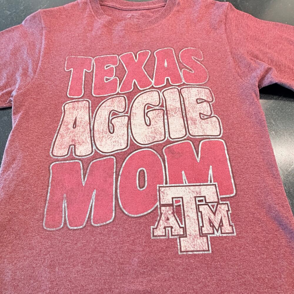Texas Aggie Mom T-Shirt Maroon White short sleeve SM